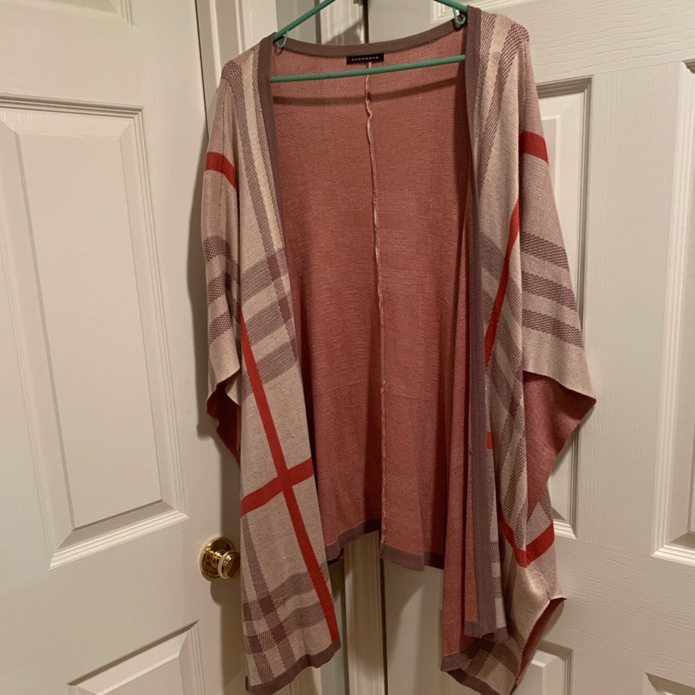 Adorable boutique plaid print shawl